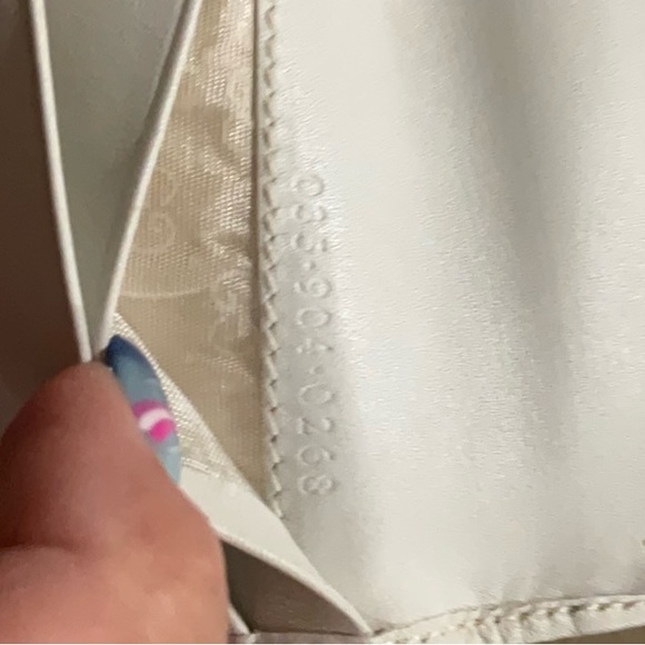 Gucci Microguccissima Pattern Canvas Wallet - Picture 8 of 8